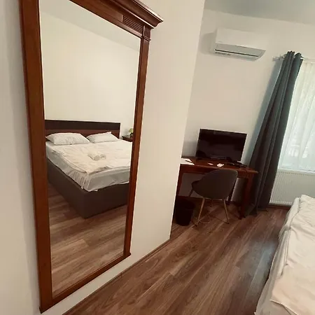 Fueredi Panzio 3* Tiszafüred