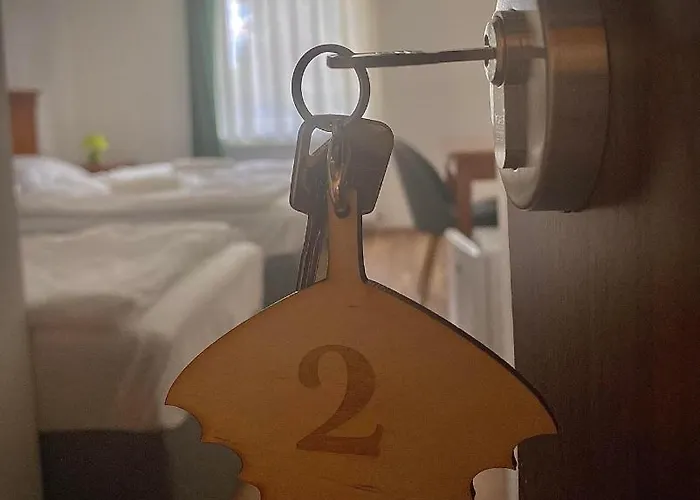 Fueredi Panzio 3*